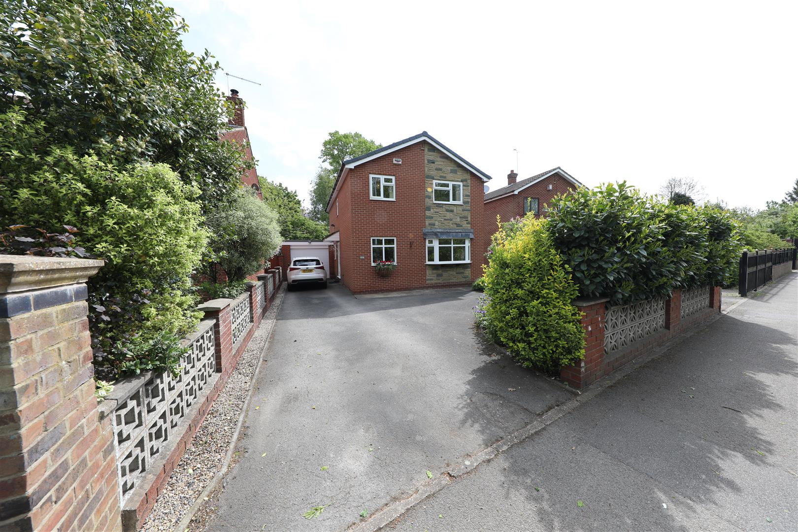 Property & Houses for Sale & Let in Hull Symonds & Greenham